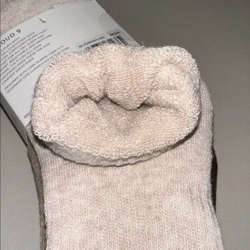 kensie Brown Tan Oatmeal Heather Ivory ON CLOUD 9 Fully Cushioned Socks 5 Pack